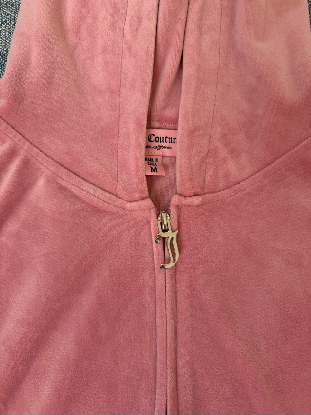 Juicy Couture Pink Velour Hoodie & Shorts Set - Picture 3 of 7